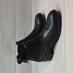 Aquatalia Women Ankle Chelsea Leather Boots shoes sz 9